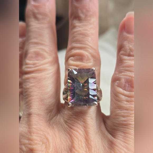 Stunning Mystic Topaz - Picture 9 of 14